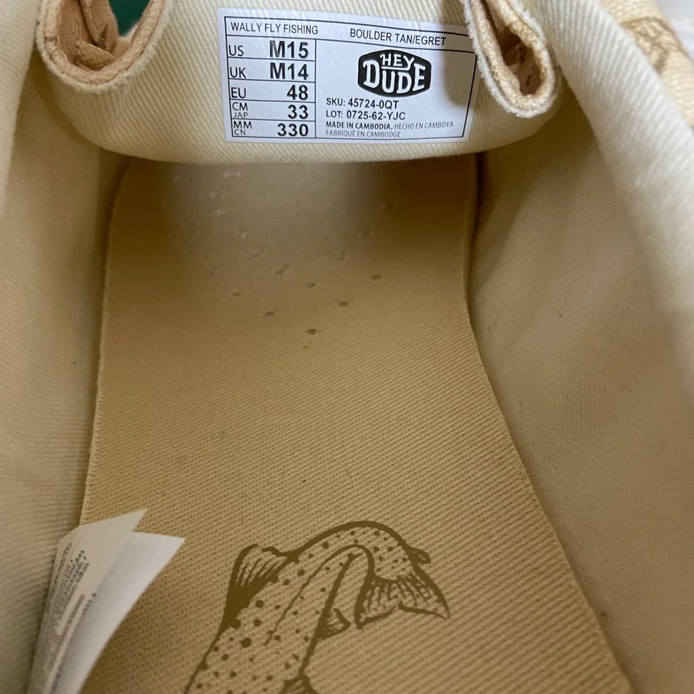 Hey Dude Wally Fly Fishing Mens 15 Tan Egret Novelty Print Slip On Loafers 45724